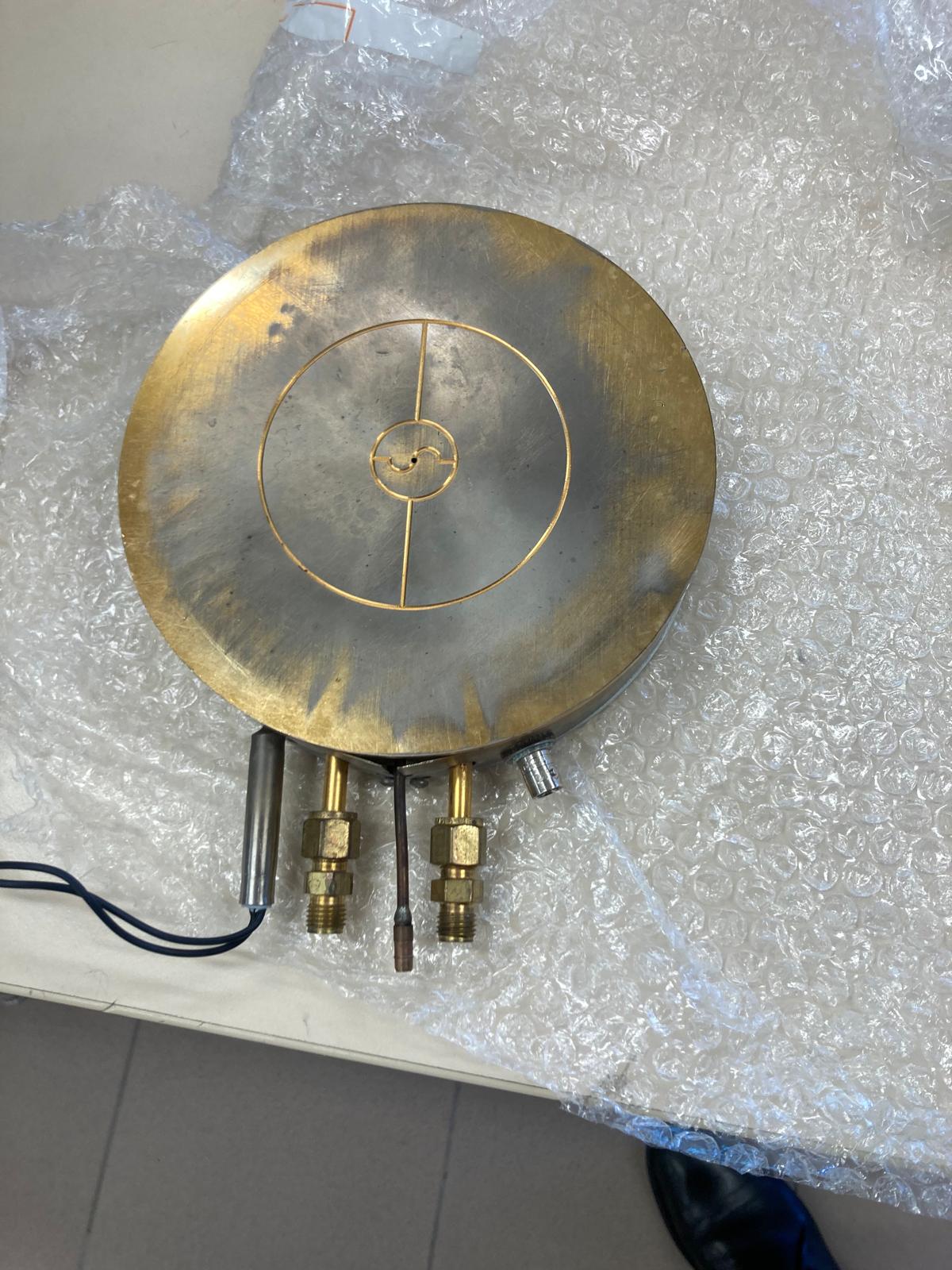 Top plate face wafer oxydée jaune